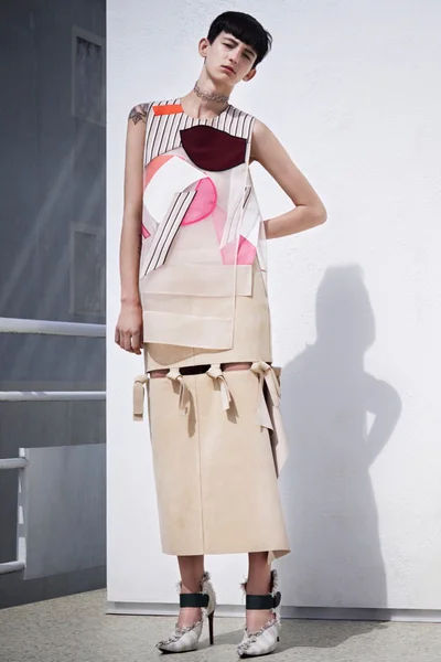 Look 3